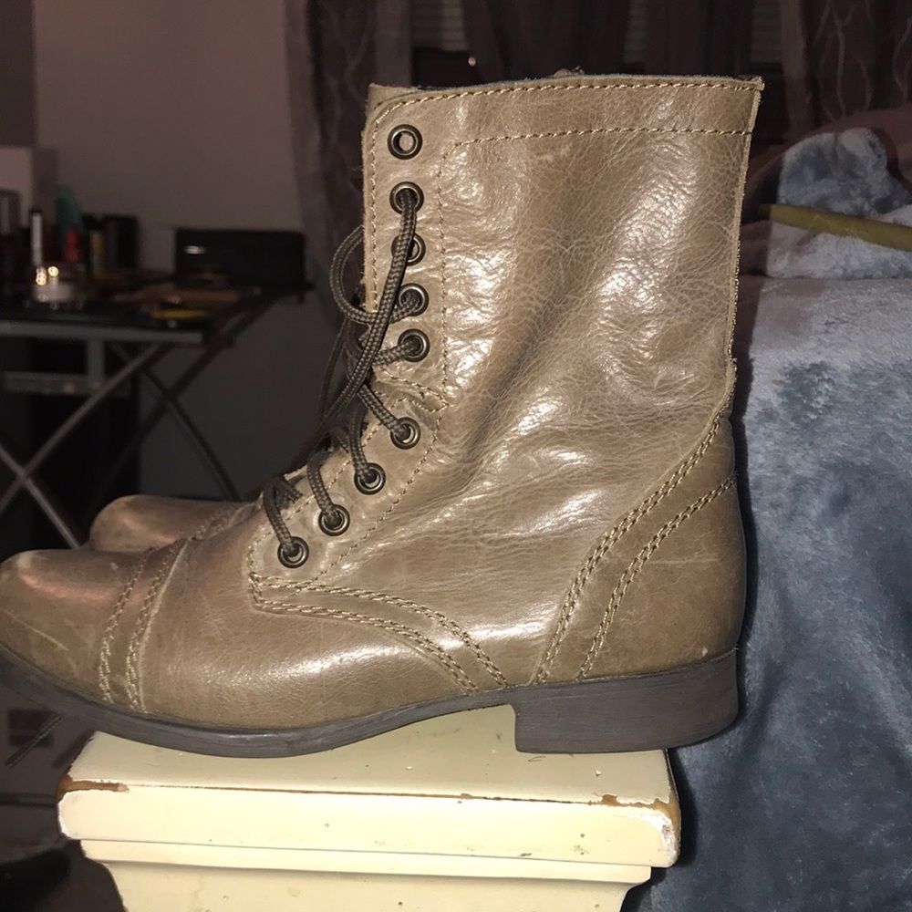Trooper boot